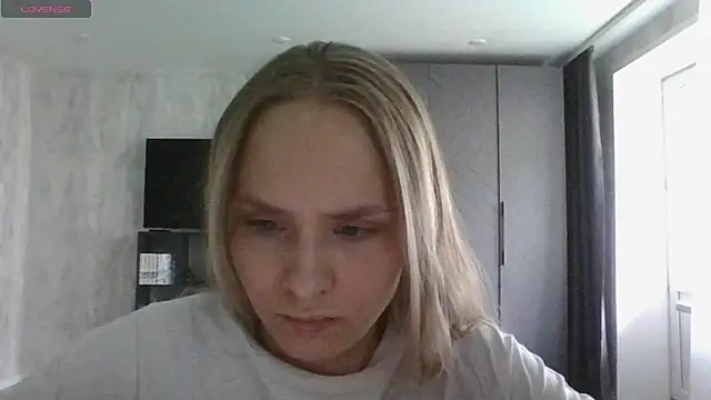 Annie_Cohn