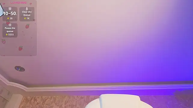 valkyria_12 live cam on StripChat