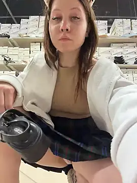 SlavicCandy live sex cam