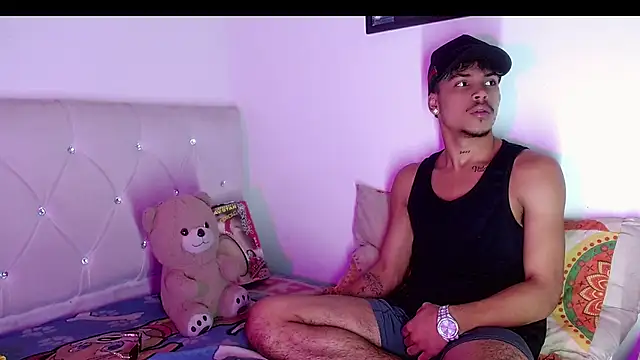 Angel_foxc13 live cam on StripChat