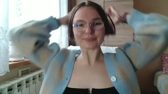 LooveELLYx live cam on StripChat