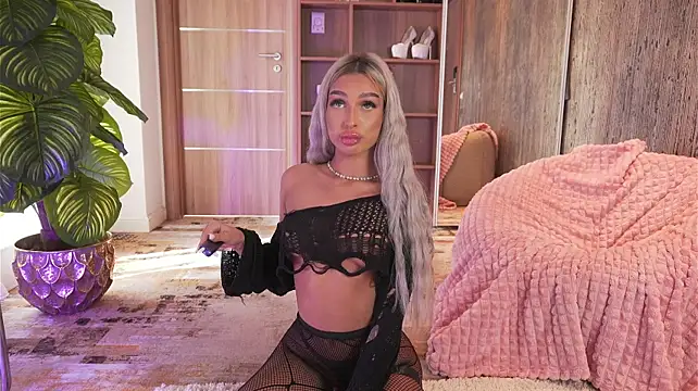 ArianaXO_