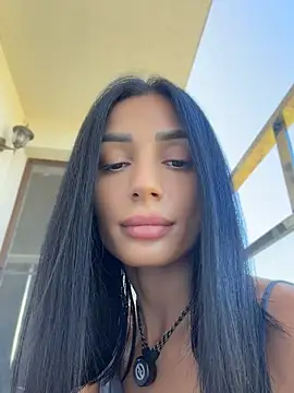 Vicky_luxe