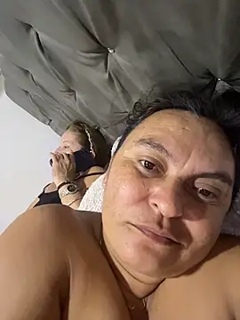 Horny-Mommy-Dirty live cam