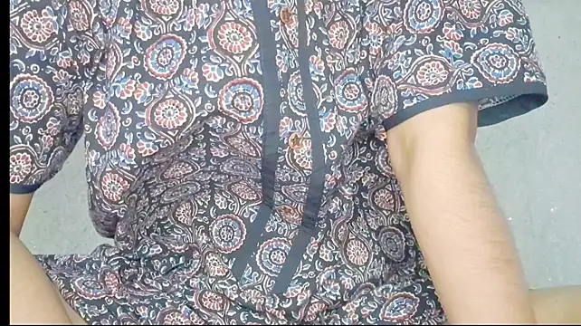 PARIYA_01