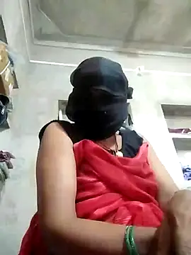 HotLoomaraj29