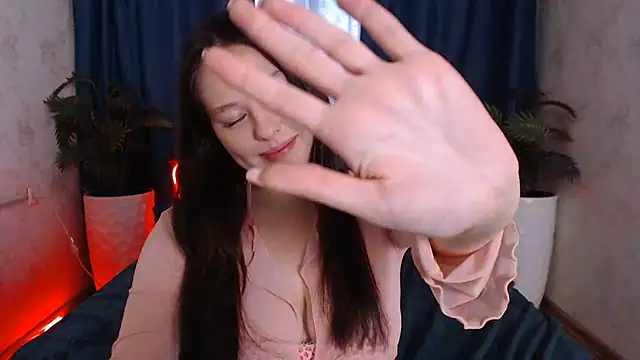 PureLedy live cam preview