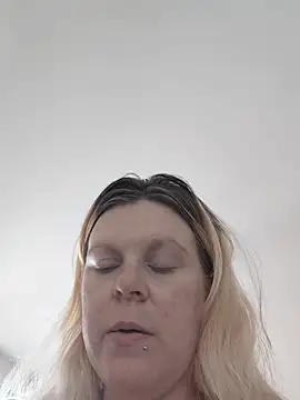 pinkieMilfPUSY