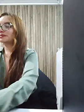 Camila_Luux