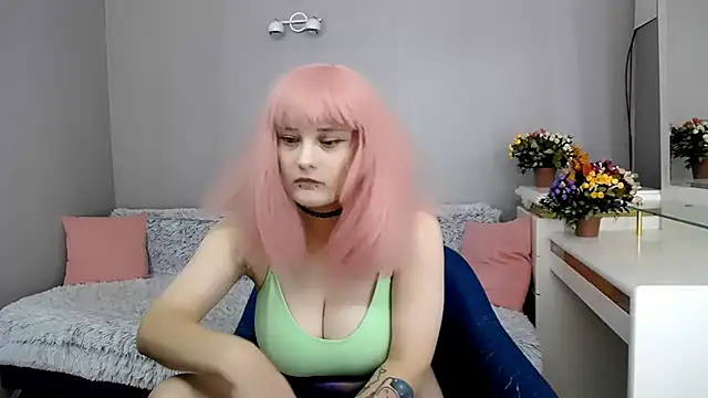 Estheri live cam on StripChat
