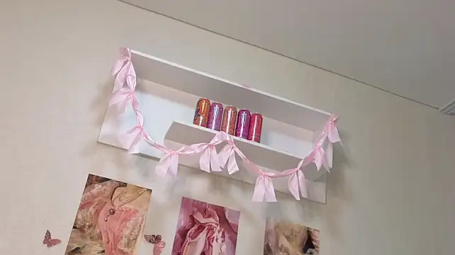 milly_lane's live room
