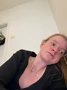 jannis1992 live sex cam