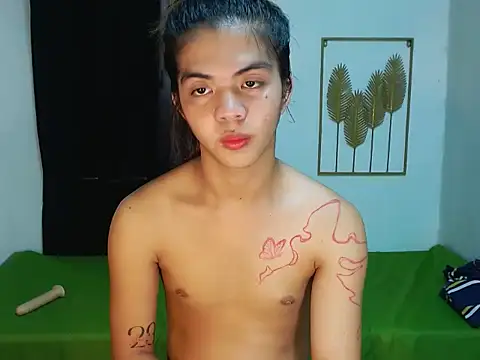 Exotic_YhannaUncut live sex cam