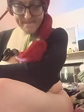 sissytrapdolly24 webcam