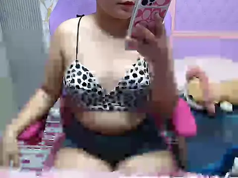 Hornyblaire18