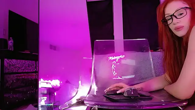 Midnightrose11 live cam