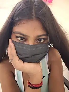 RAGNI-Love live cam