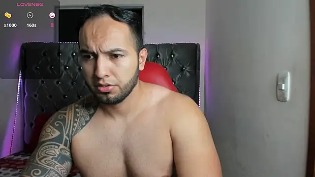 mrloganfuck1 live cam