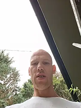genaroo38 live cam