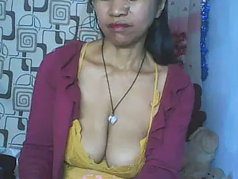 nene_belle live cam on StripChat