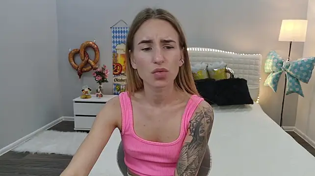 DeboraHorny live cam on StripChat