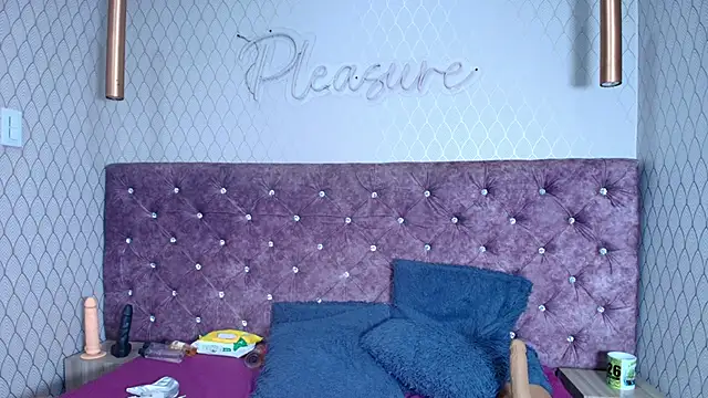 VALENTINA3x
