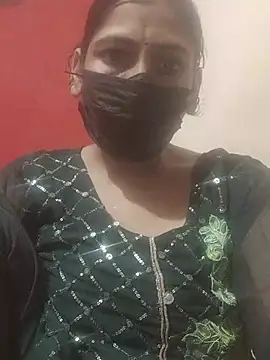 hot_taara