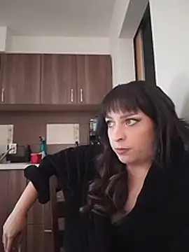 EmmaKrosss live cam preview