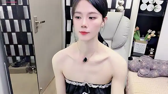 Yueyue-MM live cam preview