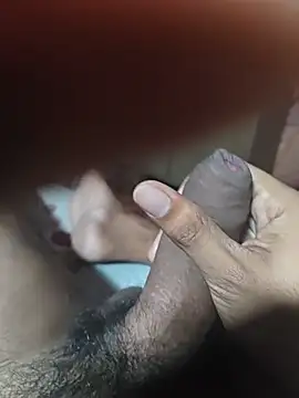 big_cock_9inchess live cam preview