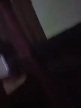 longerFellow live cam on StripChat