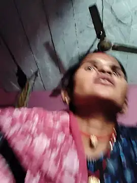 Srishti_sharma live cam on StripChat