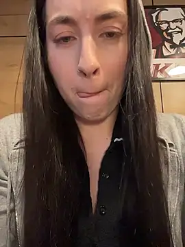 Holly_Play