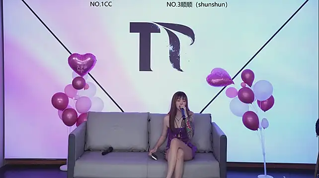 rosegirl888 (Ask my age) - 指定女孩脱掉裙子Make the girl take off her skirt