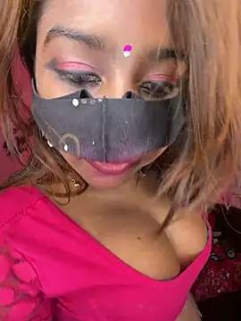 Hot_Aanamika2