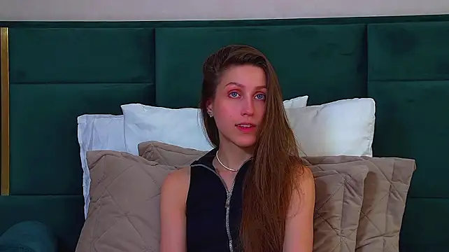 HaileyArden live