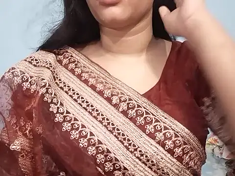 Adhiti_1 live cam on StripChat