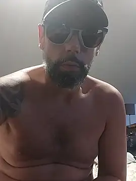 leo_pt_BR live cam on StripChat