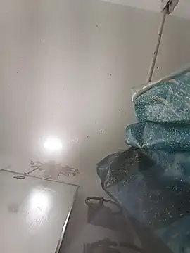 Cnutt310 live cam