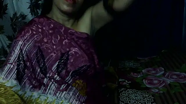 Only-Priya live cam on StripChat