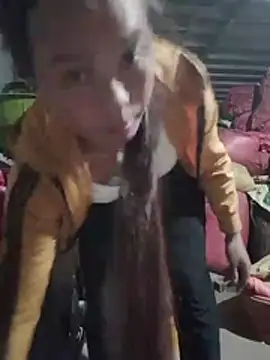 phuongtrinh1 live cam on StripChat