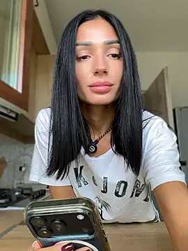 Vicky_luxe