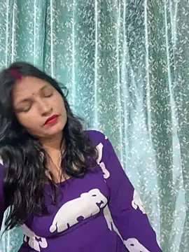 Priyaa_1433