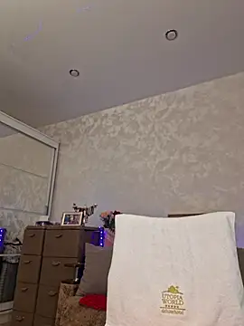 LaliaMia live cam preview