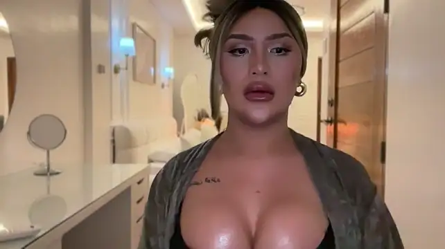 Your_Majesty_Tyra