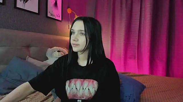 Lesi_Moonie01