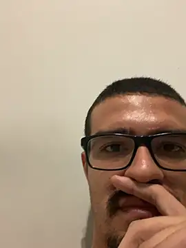 Ivis1999 live cam on StripChat