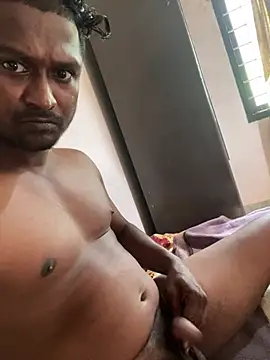 kalithilvasu (Ask my age) - meet more people spread love