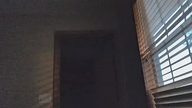 Opondestre00420 live cam preview