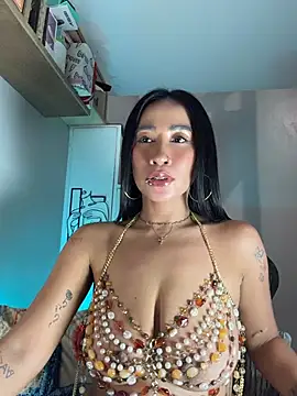 AsianMilfSheryl live cam on StripChat